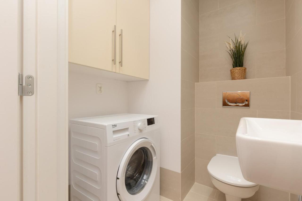 Old Mokotow Spacious Two-Bedroom Apartment By Noclegi Renters Varšava Exteriér fotografie